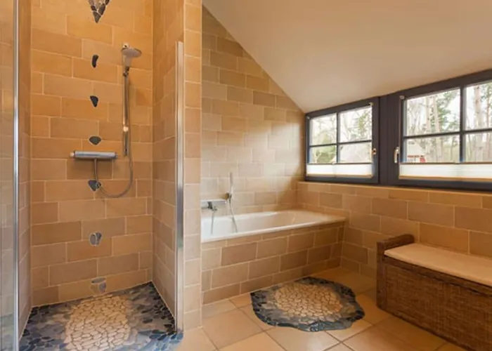 Feriehus Admiralskoje Comfortable Glowe